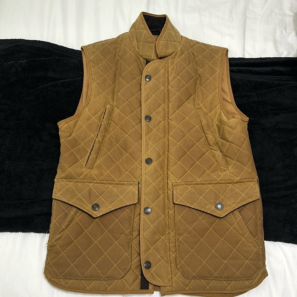 The whitby vest field tan.